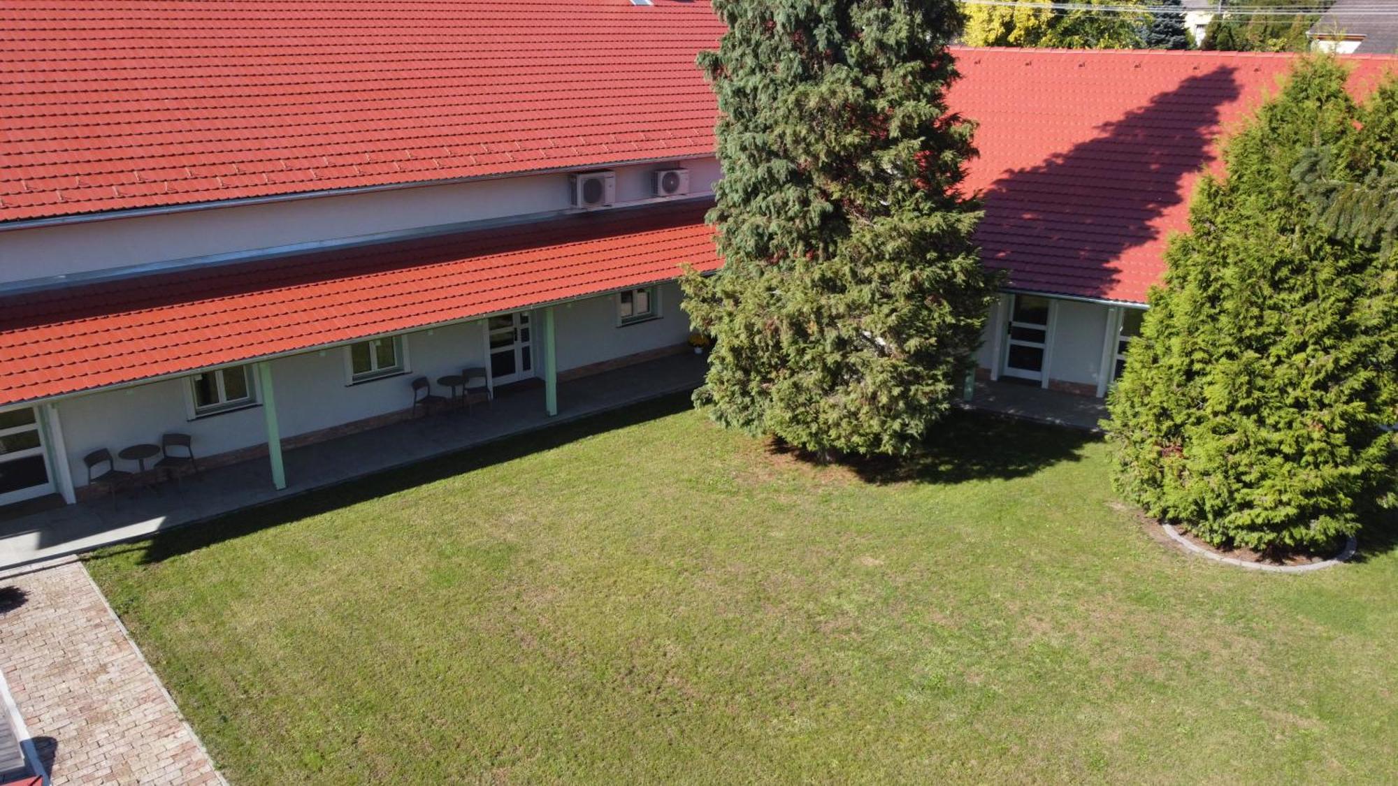 Kira Panzio Bed and Breakfast Lengyeltoti Buitenkant foto